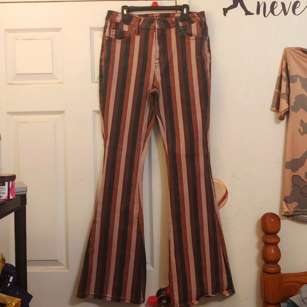 ROCK & ROLL